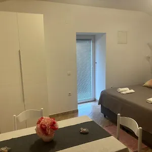 apartman-vrdoljak.primorje-gorskikotar.com/