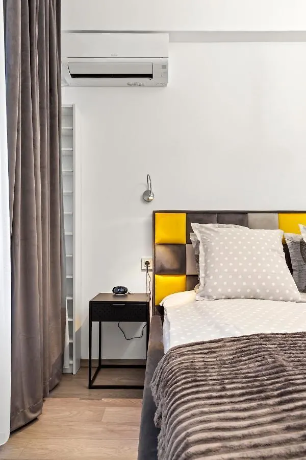 Brand New Studio - Old Town Bukarest